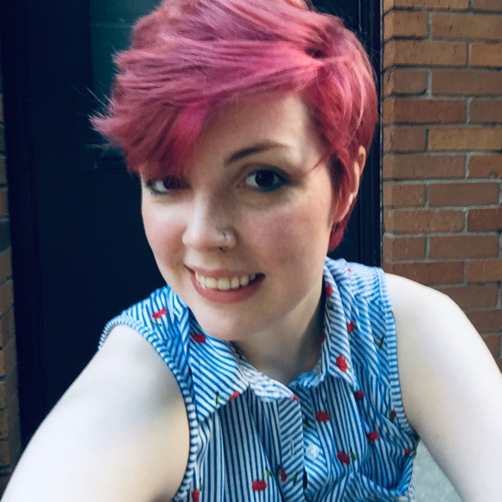 Meet your Posher, Emily